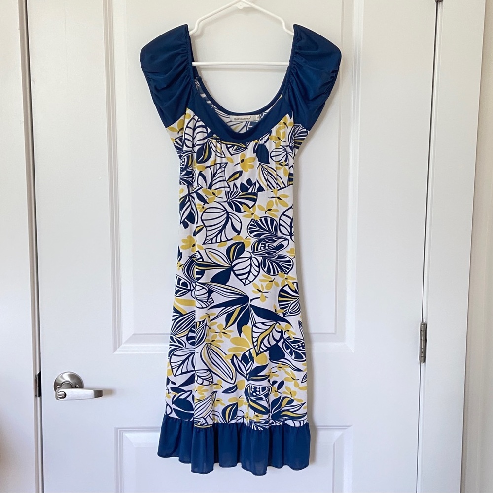 Navy and Yellow Botanical Leaf Print Summer Dress. Fits like Womens 2/4